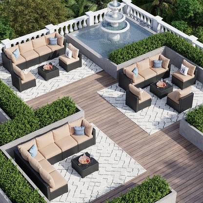 Set di divani componibili in vimini e rattan per patio