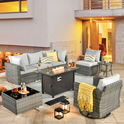 Set di 8 sedie girevoli per esterni in vimini da patio XIZZI con tavolo per braciere