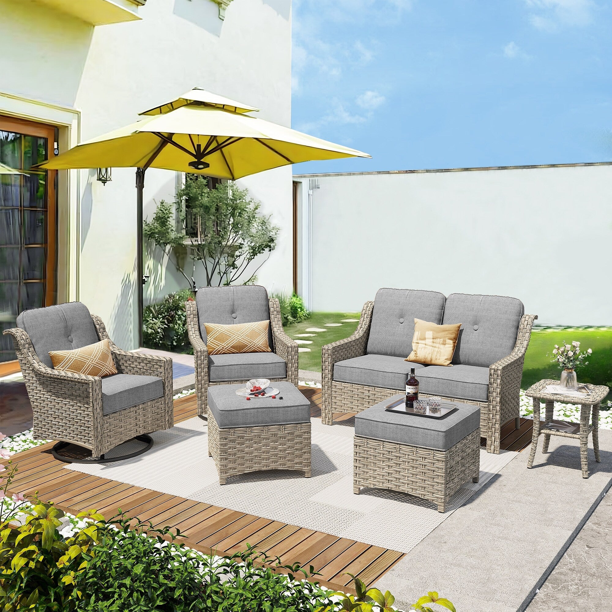 Selected Variant Image