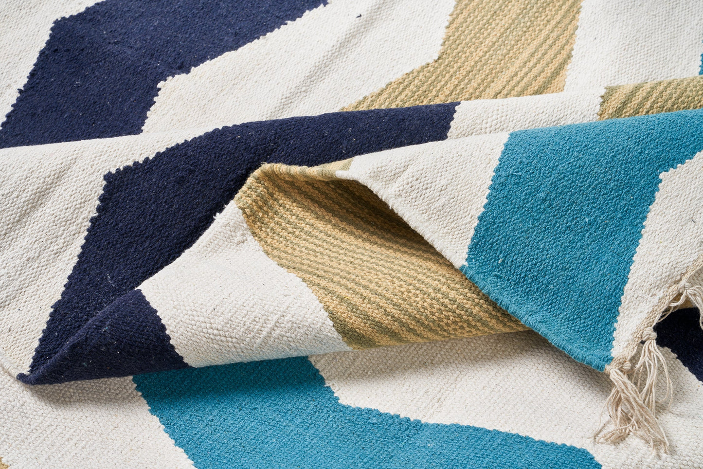 Tappeto zig zag strisce colorate 140x200