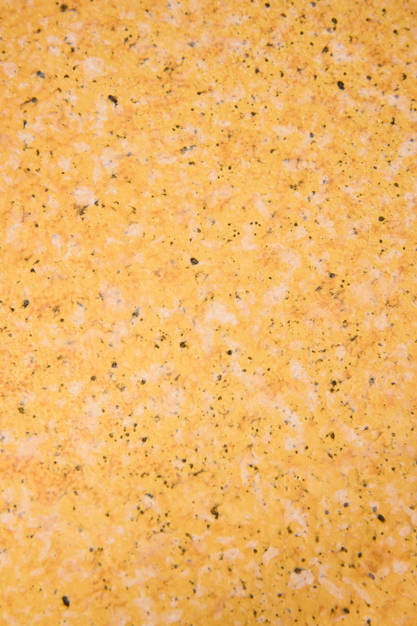 In &amp; Out Tavolino Sezione Di Sfere In Poliresina Graniglia Beige